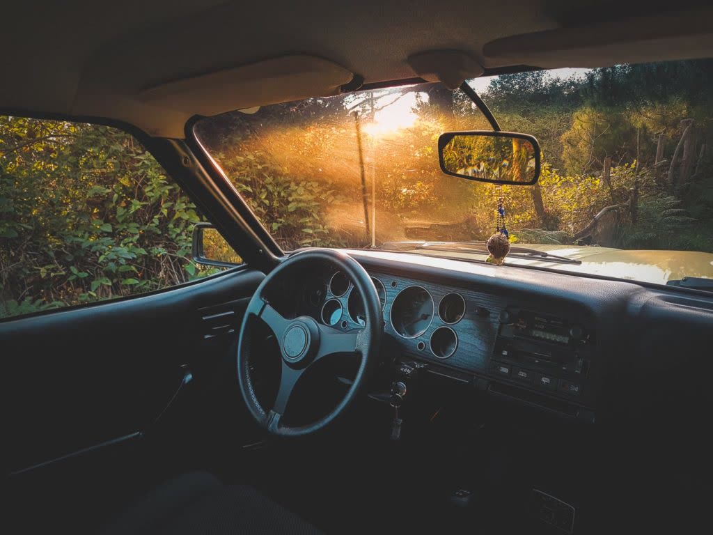Benefits of Tint Film for Your Vehicles